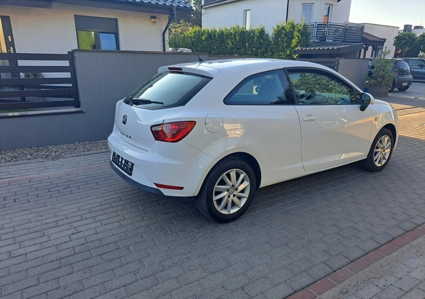 Seat Ibiza cena 23900 przebieg: 98785, rok produkcji 2014 z Witkowo małe 154